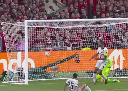 勒沃库森延续不败纪录继续领跑是真的吗 勒沃库森延续不败纪录继续领跑是真的吗