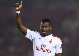 包含AC米兰意甲战胜罗马，莱奥突破奏效的词条